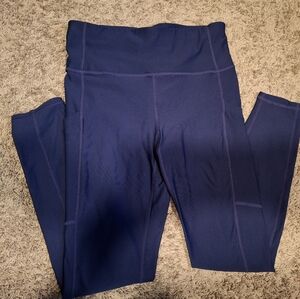 Women's Fabletics Navy Blue Leggings Size M.